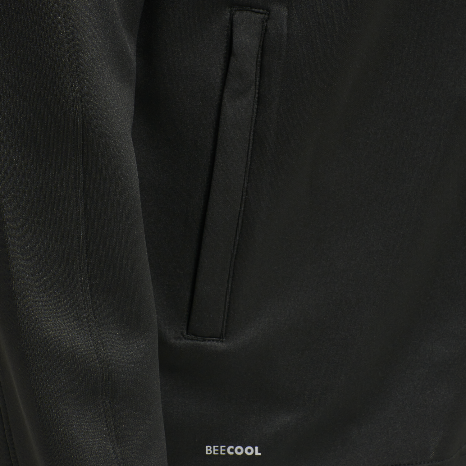 hmlCORE XK POLY ZIP SWEAT, BLACK, packshot
