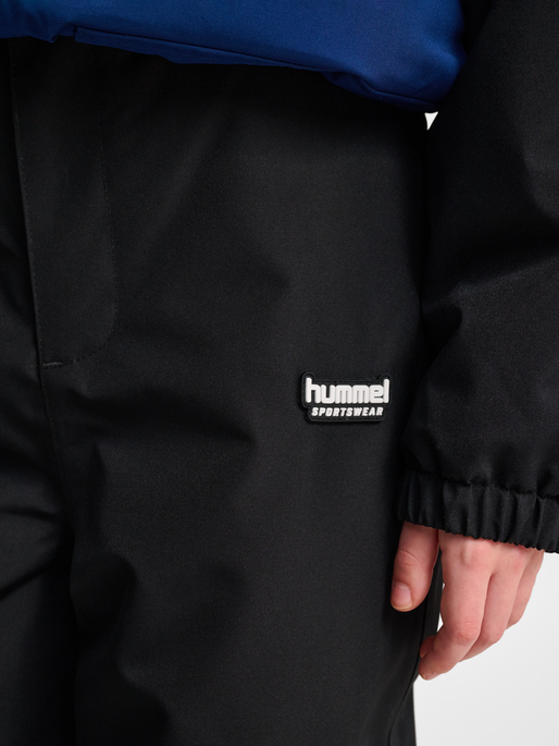 hmlJR SNOW PANTS WP10K, BLACK, model