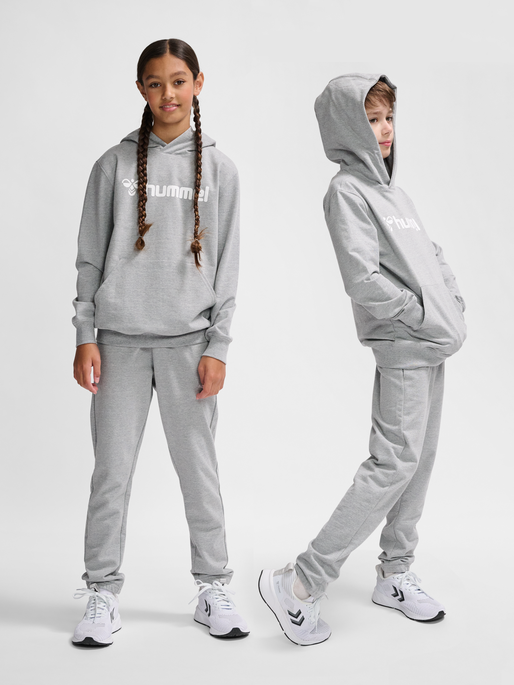 hmlGO 2.0 LOGO HOODIE KIDS, GREY MELANGE, model