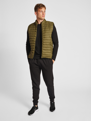 hmlRED QUILTED WAISTCOAT, DARK OLIVE, model