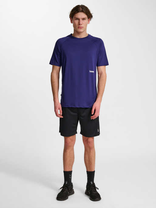 hmlPULSE WORKOUT T-SHIRT S/S, ASTRAL AURA, model