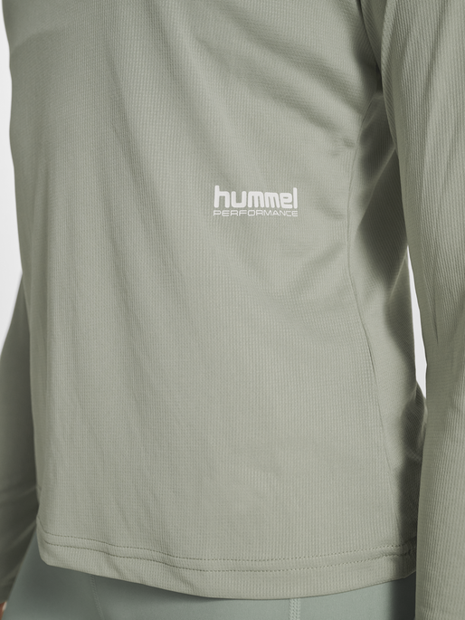 hmlPULSE WORKOUT W T-SHIRT L/S, SEAGRASS, model