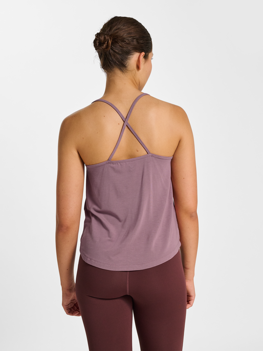hmlYOGA SOFT W STRAP TOP, WISTFUL MAUVE, model