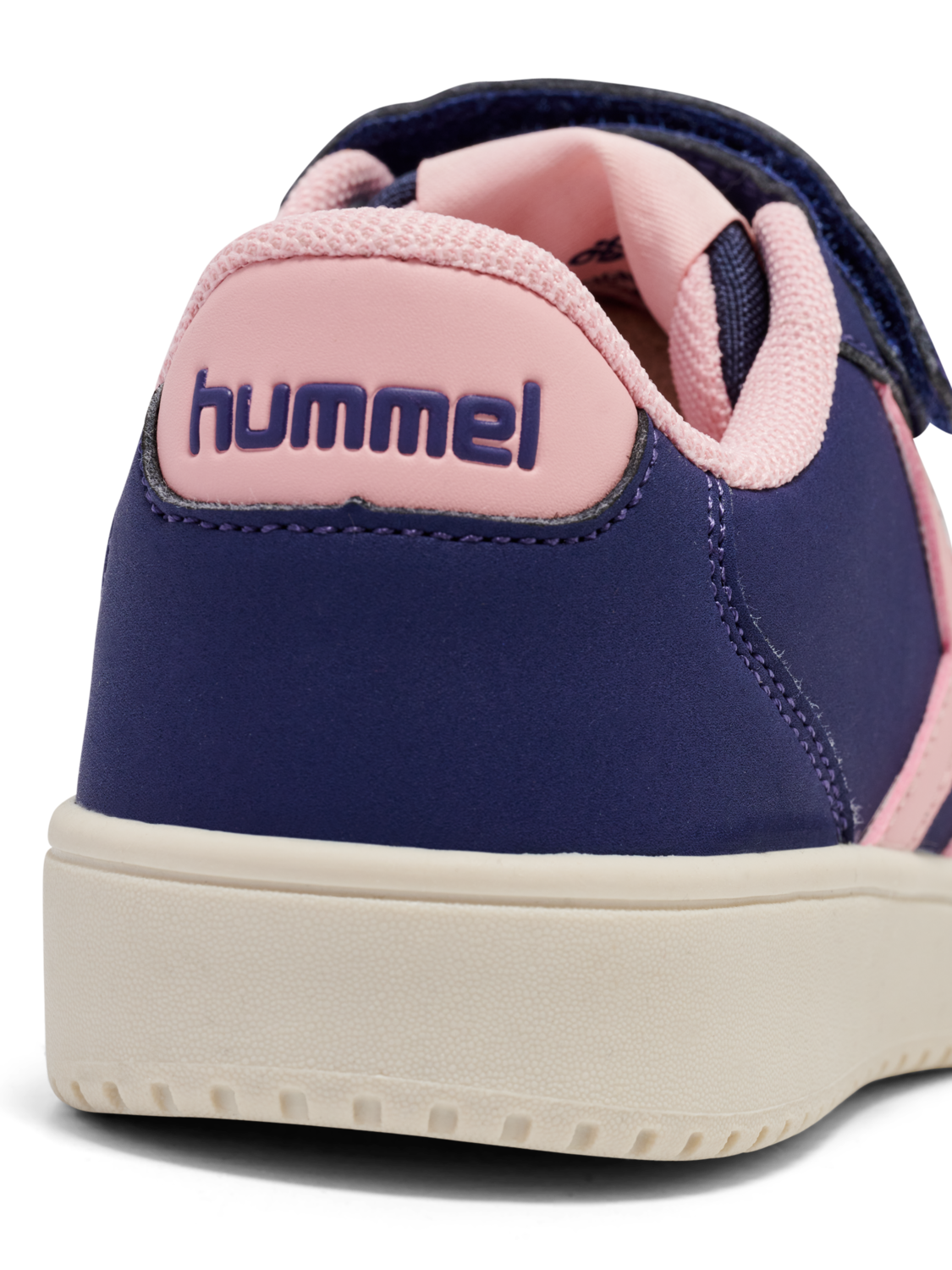 DERBY COURT SN JR, ASTRAL AURA, packshot