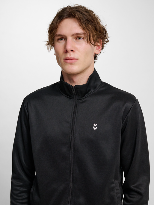 hmlPULSE TRACKSUIT, BLACK, model