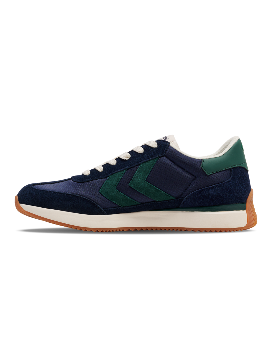 STADION 23, BLACK IRIS, packshot